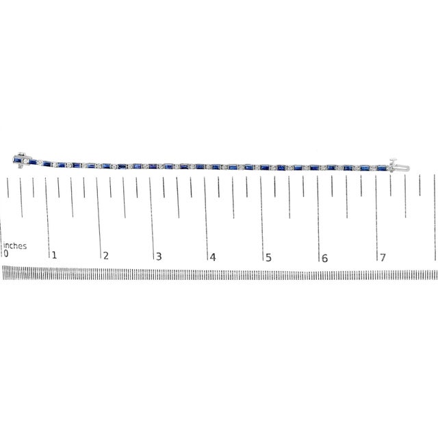 14K White Gold 1 1/10 Cttw Diamond and Blue Sapphire Alternating Link Tennis Bracelet (I-J Color, SI2-I1 Clarity) - 7" Inches For Sale - Image 4 of 6