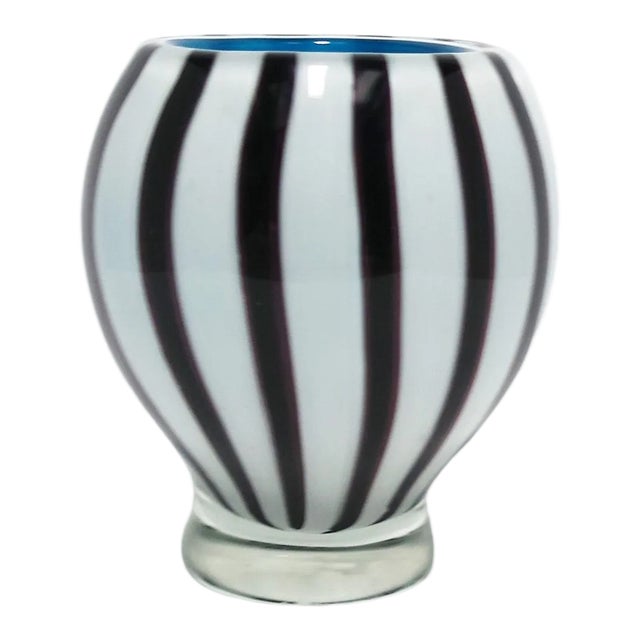 Italian Murano Art Glass Vase in Black and White For Sale
