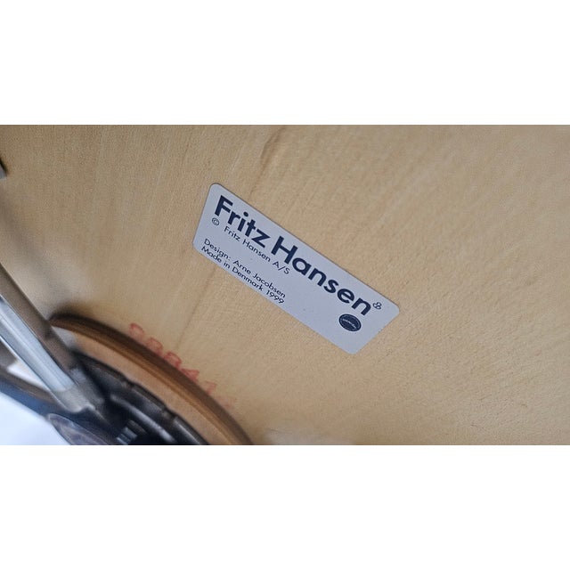 Mid-Century Modern Fritz Hansen Series 7 Padded Chair in Blue Fabric For Sale - Image 3 of 3