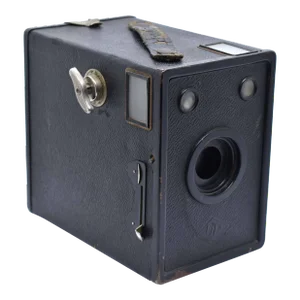 Early 20th Century Afga Cadet B-2 ANSCo Corp Box With Strap Handle Camera