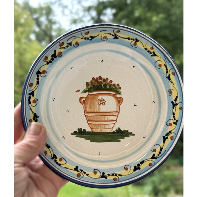 1980s Atelier Bondil Moustiers French Faïence Wall Plate With Hand-Painted Floral Urn For Sale - Image 5 of 12