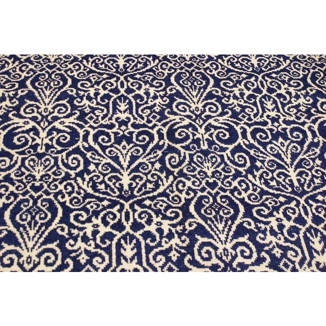 1990s Shabby Chic Blue/Ivory Wool Rug - 5'2 X 7'2 For Sale In New York - Image 6 of 8