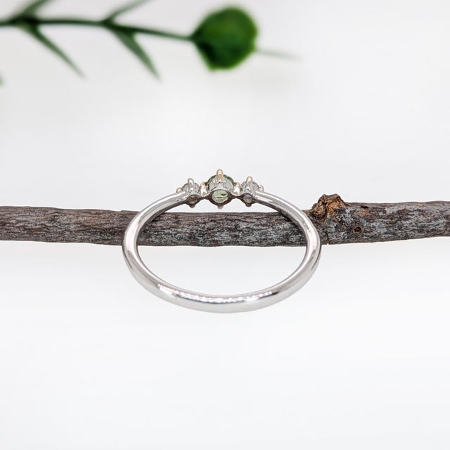 2020s Natural Alexandrite Ring w Earth Mined Diamonds in Solid 14K White Gold | RD 3mm For Sale - Image 5 of 6