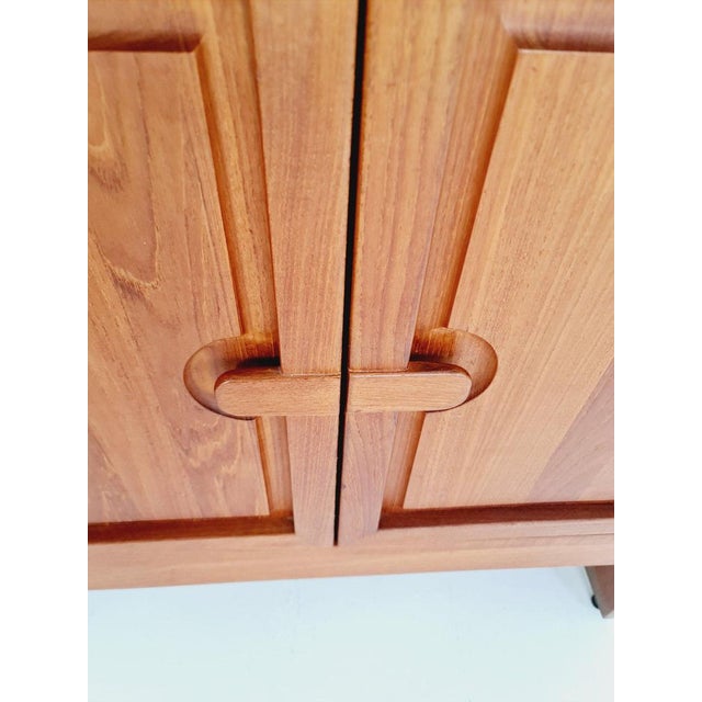 Mid-Century Danish Teak Sideboard by Skovby Møbelfabrik, 1960s For Sale - Image 4 of 11