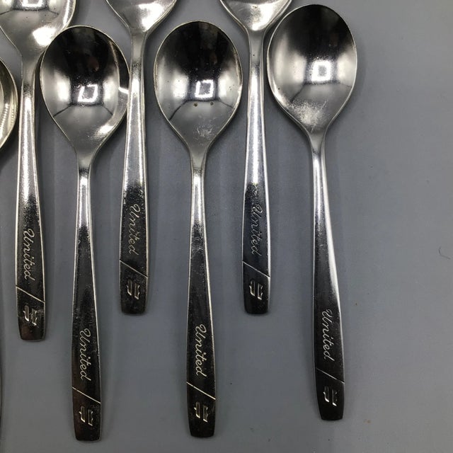 その他 K276 UC1142 United CUTLERY BRANDS United Cutlery Isis Dagger - KnifeCenter - UC1142 - Discontinued
