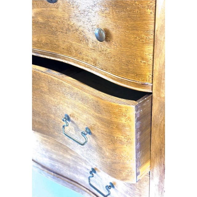 Antique Late Victorian Birdseye Maple Serpentine Front Chest of Drawers For Sale In Portland, ME - Image 6 of 10