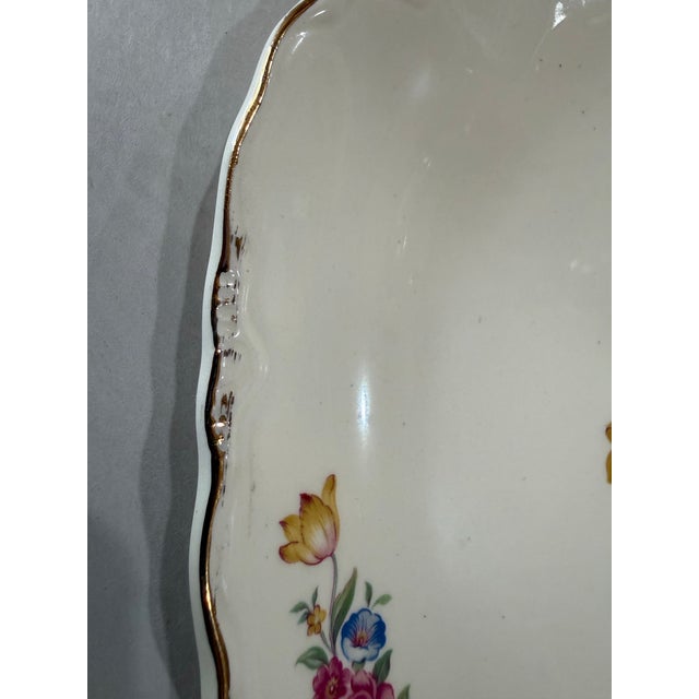 Pottery Craft USA 1940s Mid Century Modern Scio Pottery “Hazel” Pattern Floral Platter From the With a Central Pink Rose Bouquet and Scalloped Gold Trim Edge. For Sale - Image 4 of 4