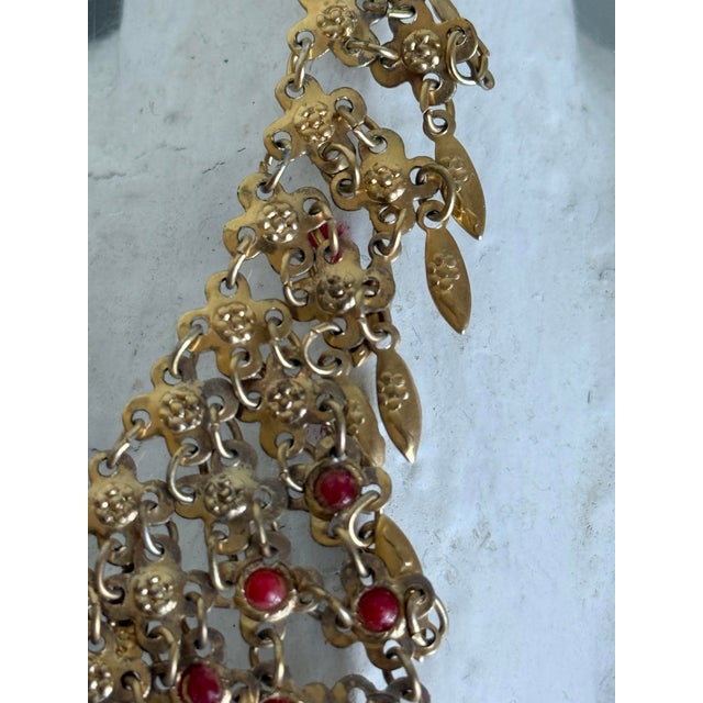 Vintage 1960s Gold Tone Etruscan Revival Fringe Bib Collar Necklace With Faux Coral Dangles For Sale In New York - Image 6 of 10