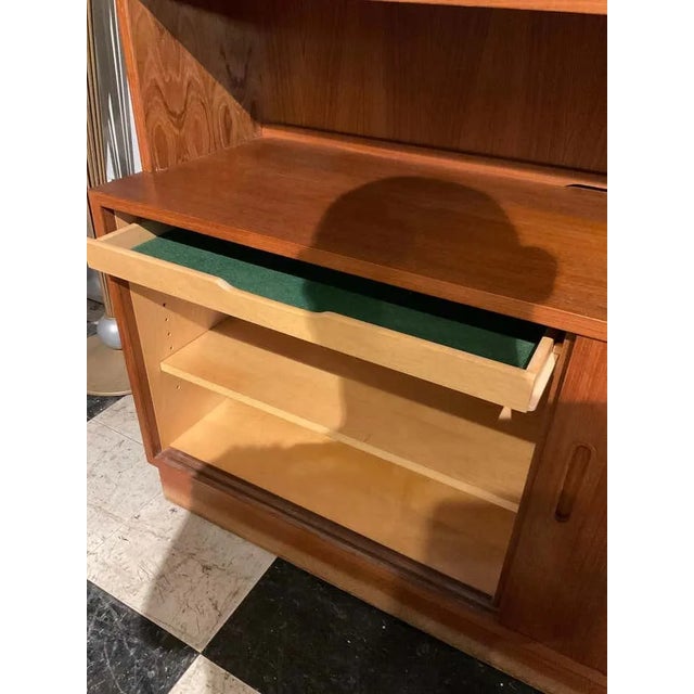 1970s Poul Hundevad Teak Glass Door Bookcase / China Cabinet Made in Denmark For Sale - Image 10 of 12