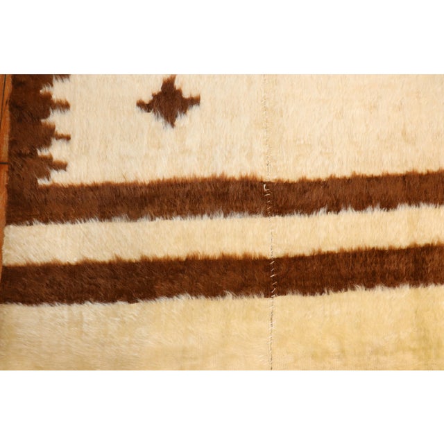 Early 21st Century Ivory Brown Mohair Rug - 4'8" x 6'9" For Sale - Image 9 of 18