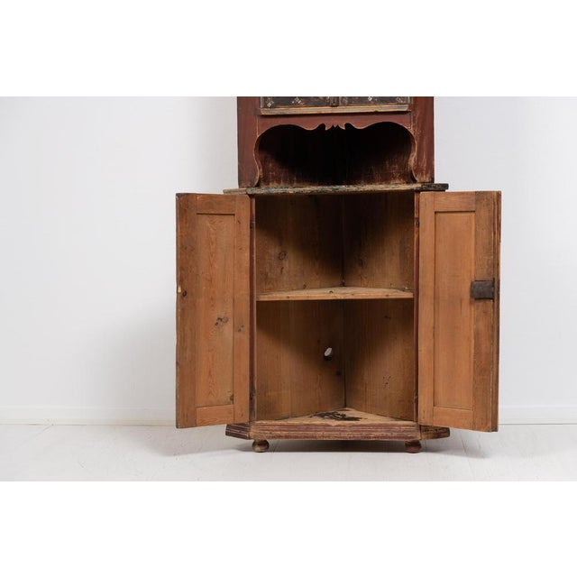 Early 19th Century Decorated Swedish Corner Cabinet For Sale - Image 10 of 15