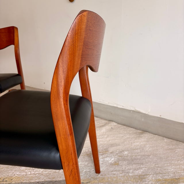 Wood 1960s Niels Møller Model 71 Teak Dining Chairs – Newly Reupholstered Black Leather (Pair) For Sale - Image 7 of 11