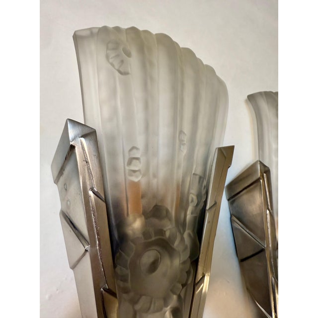 Gênet et Michon 1920s Pair of French Art Deco Sconces by Genet Et Michon For Sale - Image 4 of 11