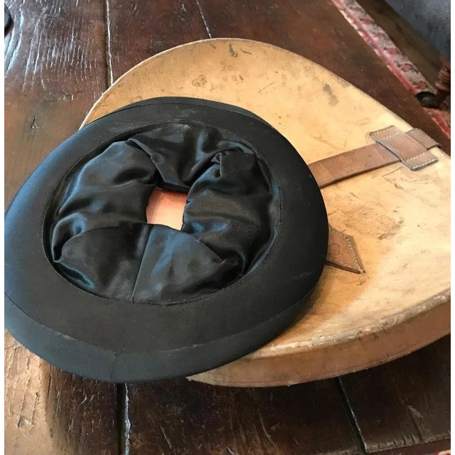 19th Century Hat Box and Hat, Paris, 1875, Set of 2 For Sale - Image 4 of 11