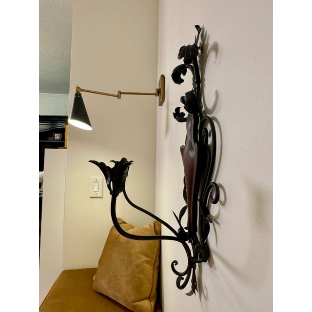French Rococo Black Wrought Iron & Walnut Wood Double Candle Wall Sconce For Sale In Houston - Image 6 of 12