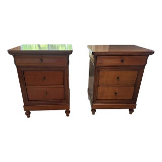 1980s Pair of Morelato Italian Cherry Wood 3-Drawer Nightstands For Sale