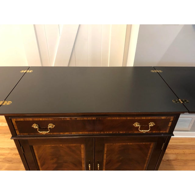 Traditional Stickley Mahogany Rolling Flip Top Server For Sale - Image 10 of 13
