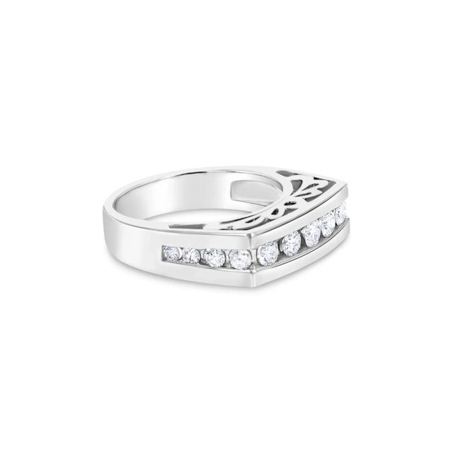 Contemporary Mens Diamond Wedding Band .80cttw 14k White Gold, Size 6 For Sale - Image 3 of 4