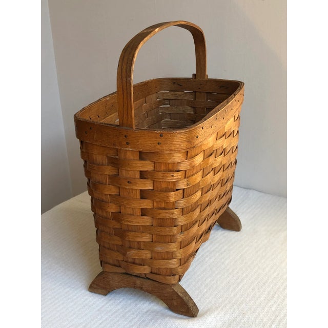 Early 20th Century Antique Footed Splint Basket With Handle For Sale - Image 5 of 12
