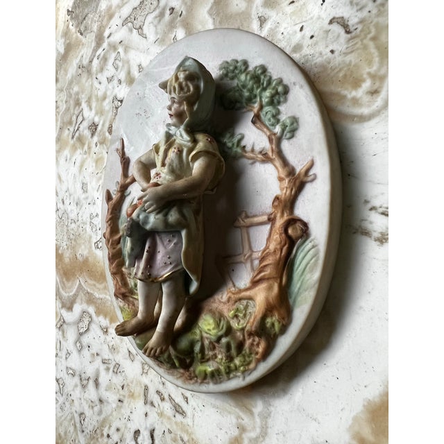 1970s English Style Small Ceramic 3d Wall Hanging of a Boy For Sale - Image 4 of 7