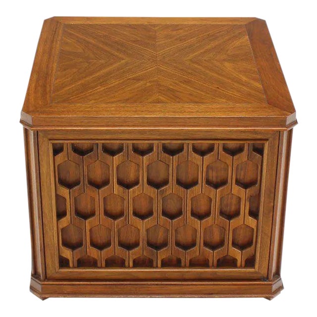 1970s Vintage Pierce Carved Honeycomb One Door Cube Shape Side Table For Sale