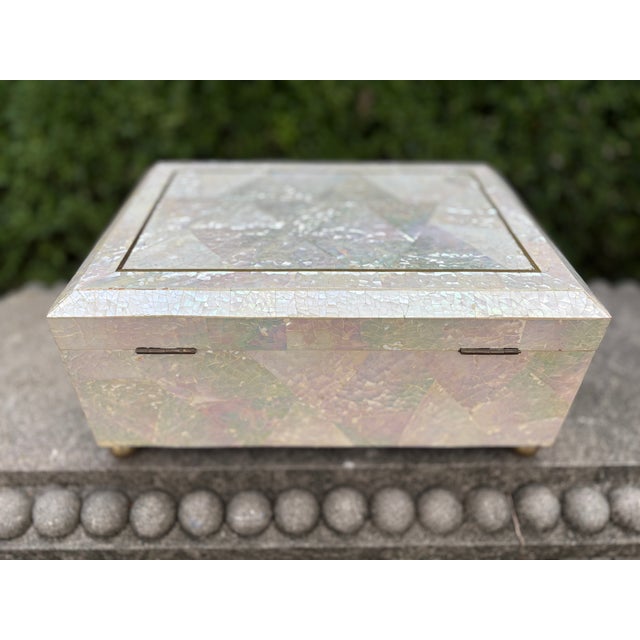 Wood 1980s Maitland Smith Mother of Pearl Box For Sale - Image 7 of 9