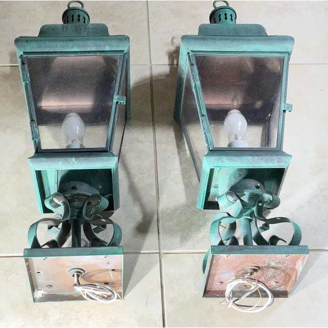 Pair of Vintage Solid Brass Post Lanterns. 27”h X 8”.5 X 8”.5 For Sale In Miami - Image 6 of 16