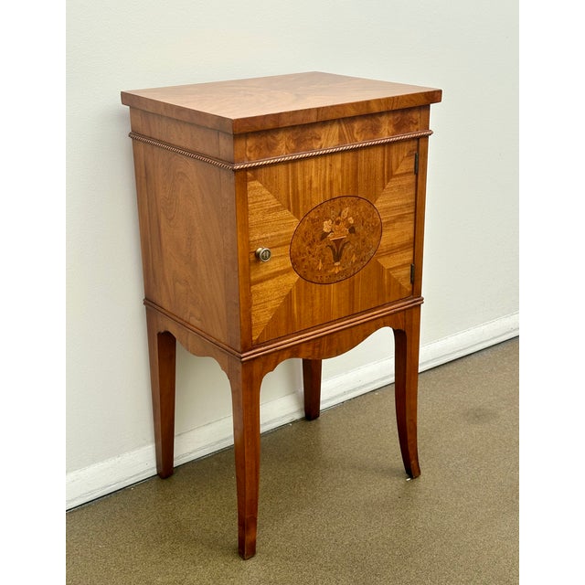 French Satinwood Side / Drink Table Decorated With Inlays , France Circa 1930 For Sale - Image 3 of 13