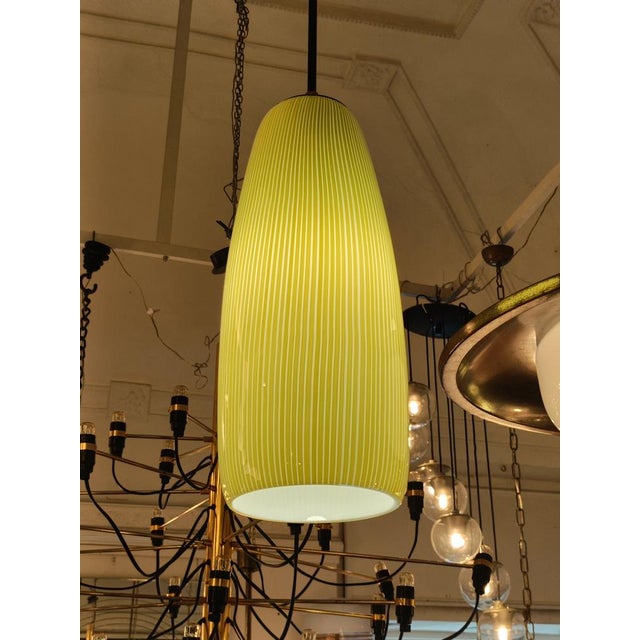 Venini 4035 Yellow Murano Glass Pendant Light by Massimo Vignelli for Venini, Italy, 1950s For Sale - Image 4 of 5