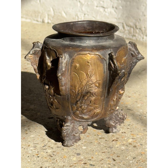 Early 19th Century 19th-Century German Bronze Footed Urn With Avian Reliefs and Gargoyle Motifs For Sale - Image 5 of 17