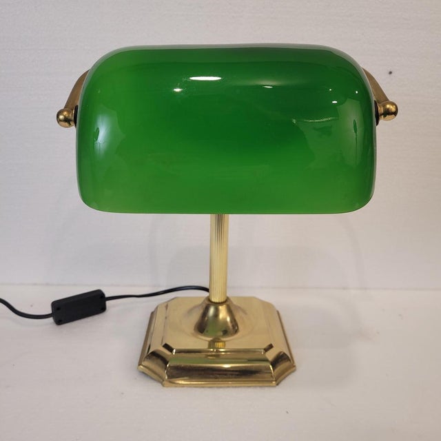 Banker's Table Lamp in Gilt Brass and Glass, Spain, 1970s For Sale - Image 10 of 18