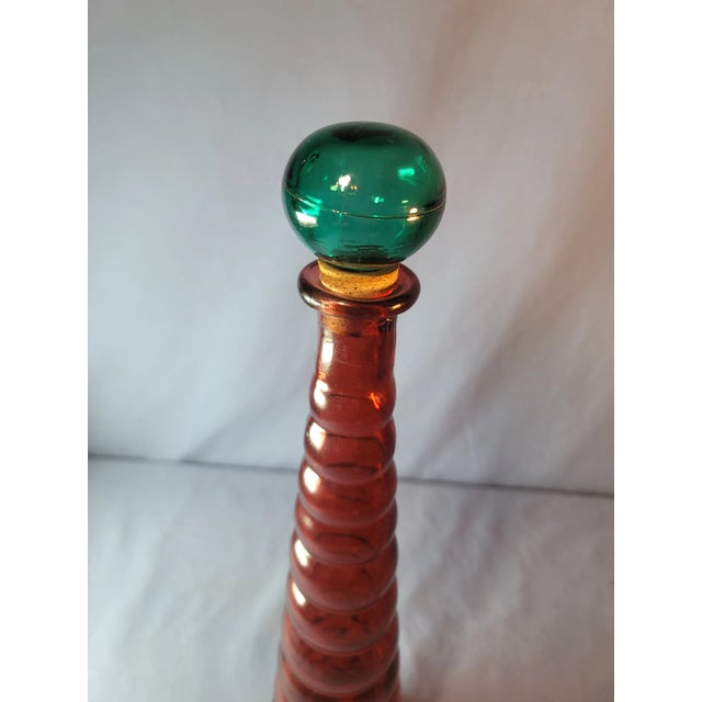 Red 1980s Art Deco Red & Blue Spain Decanter Set Beehive Ribbed Bubble Bottles with Stopper - Set of 2 For Sale - Image 8 of 12