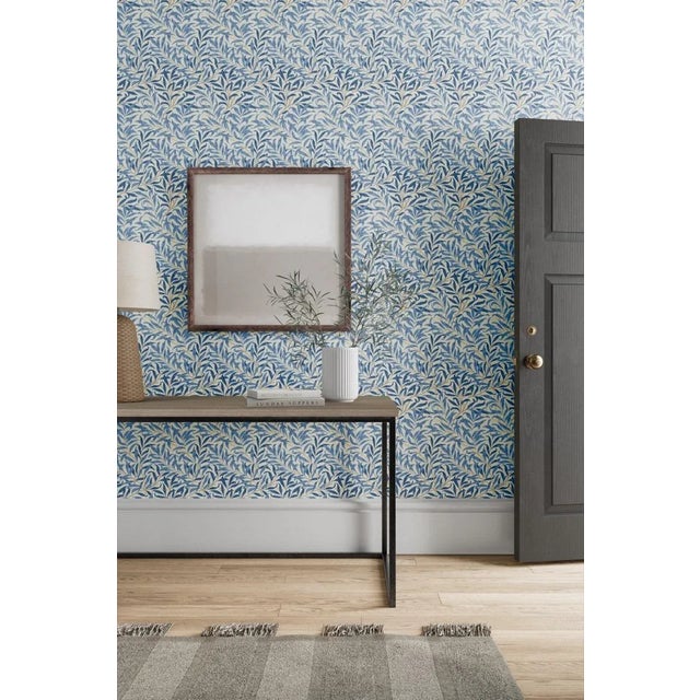 First produced in 1887 Willow Boughs is one of William Morris most instantly recognisable patterns. Surface printed in a...