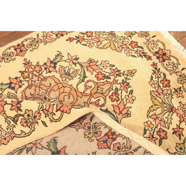 Textile Middle Eastern Rug in Wool For Sale - Image 7 of 11