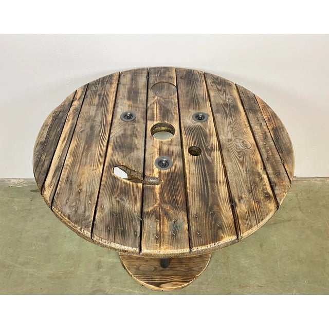 Wood Round Industrial Coffee Table, 1960s For Sale - Image 7 of 14