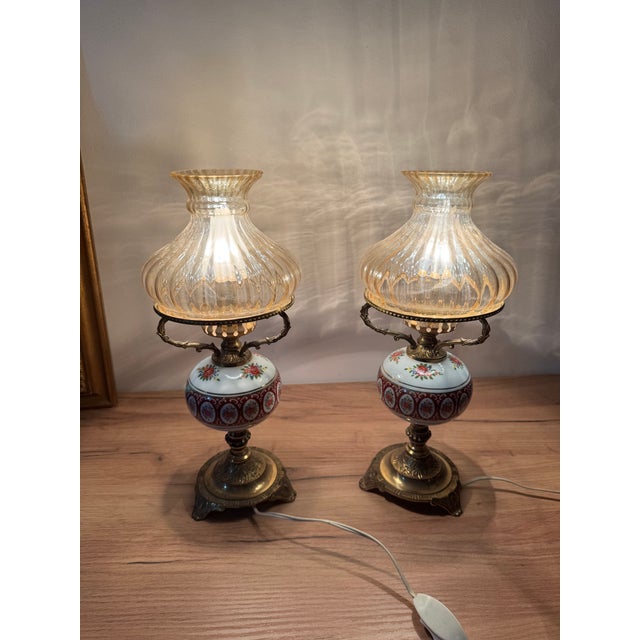 Table Lamp in Porcelain For Sale - Image 4 of 5