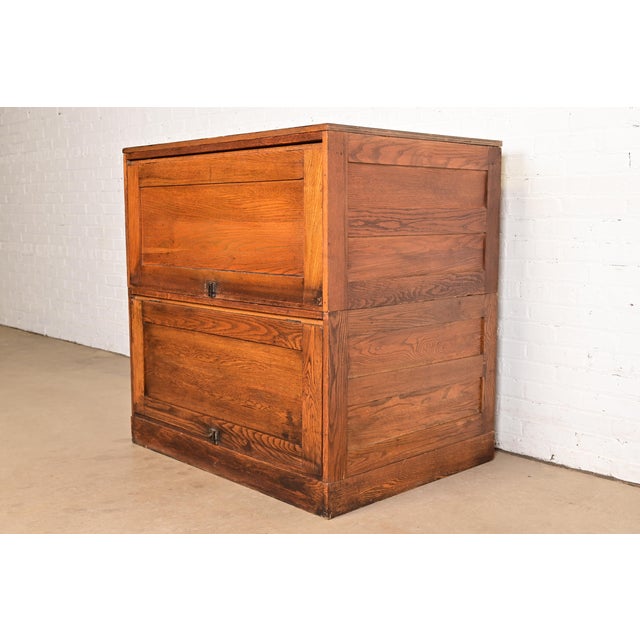 American Antique Arts & Crafts Oak 14-Drawer Architect's Blueprint Flat File Cabinet, Circa 1900 For Sale - Image 3 of 13