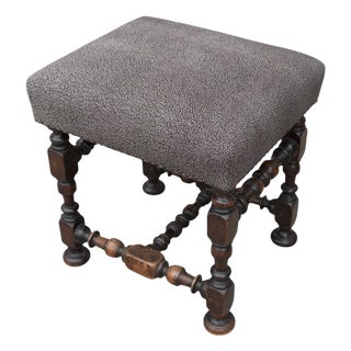 Antique 17c William & Mary Walnut Ottoman Footstool For Sale