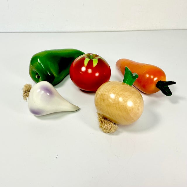 1980s Vintage Italian Boho Chic Arts & Crafts Hand Carved Wood Vegetables - Set of 5 For Sale - Image 6 of 12