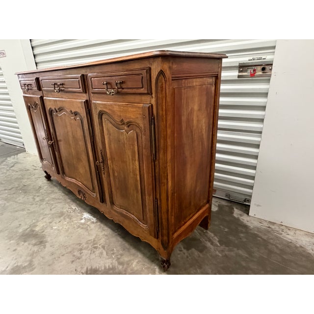 Antique Louis XV Style French Provincial Walnut Enfilade Buffet Cabinet For Sale - Image 10 of 17