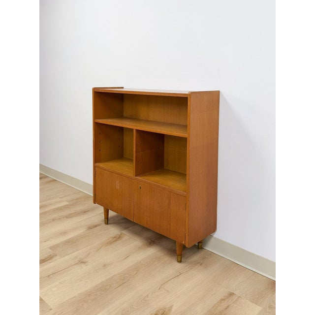 Mid-Century Modern MCM Bookshelf Storage Cabinet Combo Vintage Mid-Century Modern Wood Bookshelf For Sale - Image 3 of 10