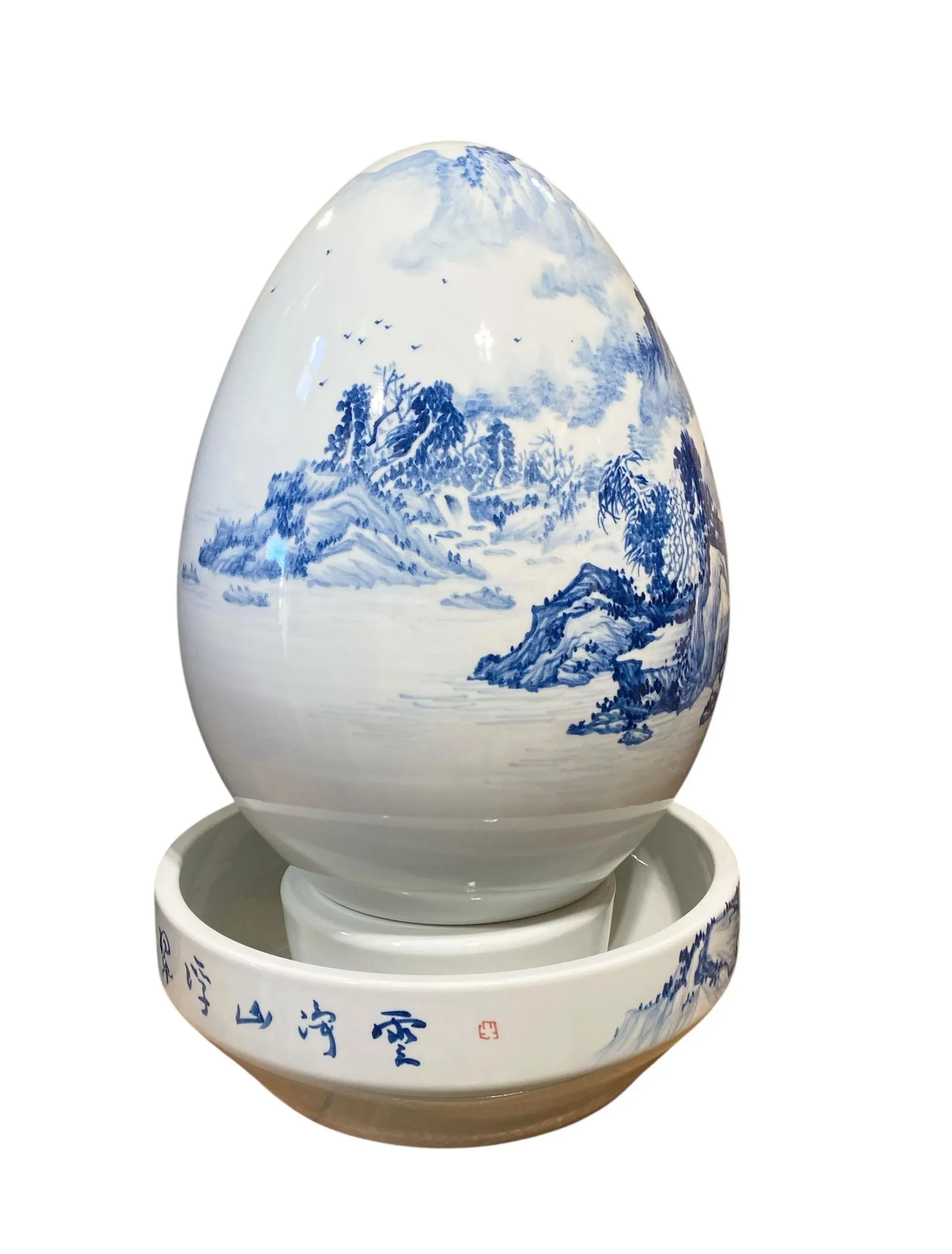 Vintage Chinoiserie Blue and White Egg Shaped Water Fountain 23