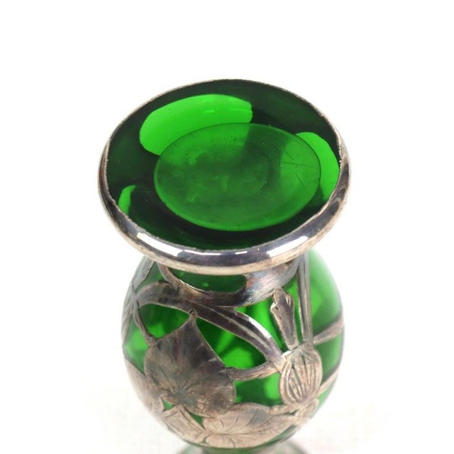 Antique Alvin Manufacturing Art Nouveau Foliate Sterling Silver & Emerald Glass For Sale - Image 4 of 6