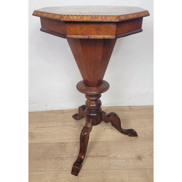 Victorian Games Table Octagonal Sewing Box with Lock and Key, 1890 For Sale - Image 16 of 18