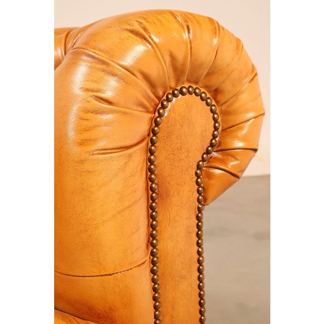 English Traditional Style Leather 'Cheyenne' Chesterfield Sofa For Sale - Image 10 of 18