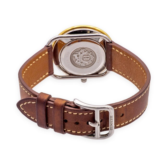Contemporary Hermès Arceau Vintage Ladies Quartz Watch Ref. Ar4.520, Two-Tone Circa 1994 For Sale - Image 3 of 11