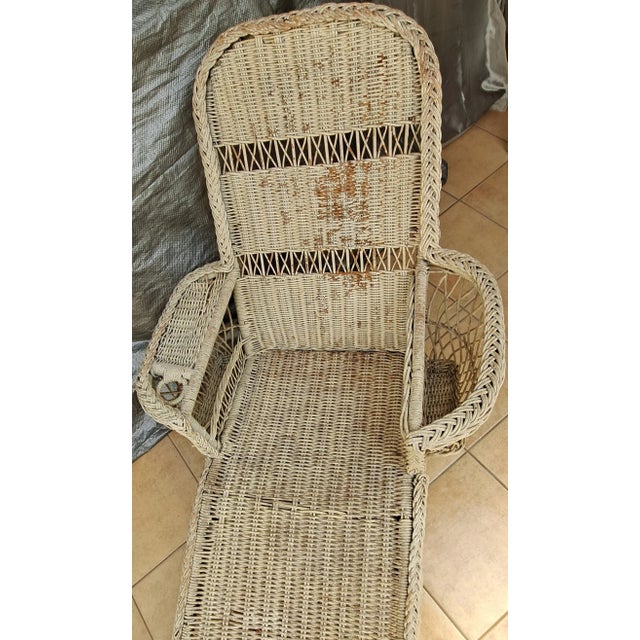 1920's White Wicker Chaise Lounge Chairish