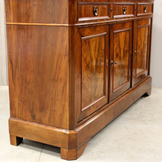 Wood Antique Sideboard in Walnut, 1800s For Sale - Image 7 of 10