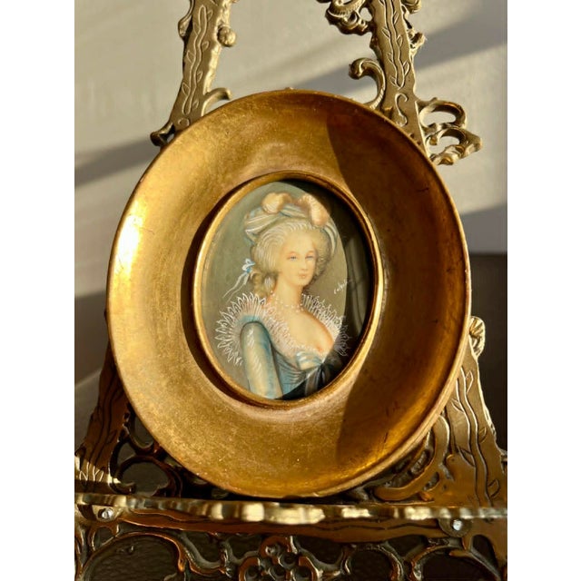 Italian Miniature Oval Gilded Wooden Framed Antique Signed Painting Portrait of Marie Antoinette or a Royal Lady For Sale - Image 15 of 15