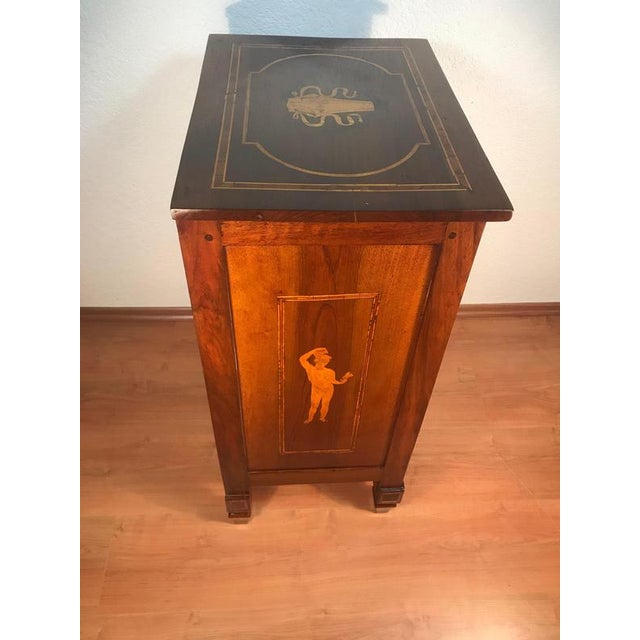 Late 18th Century Neo-Classical Italian Provincial Walnut and Yew Marquetry Cabinet, 1780 For Sale - Image 5 of 8